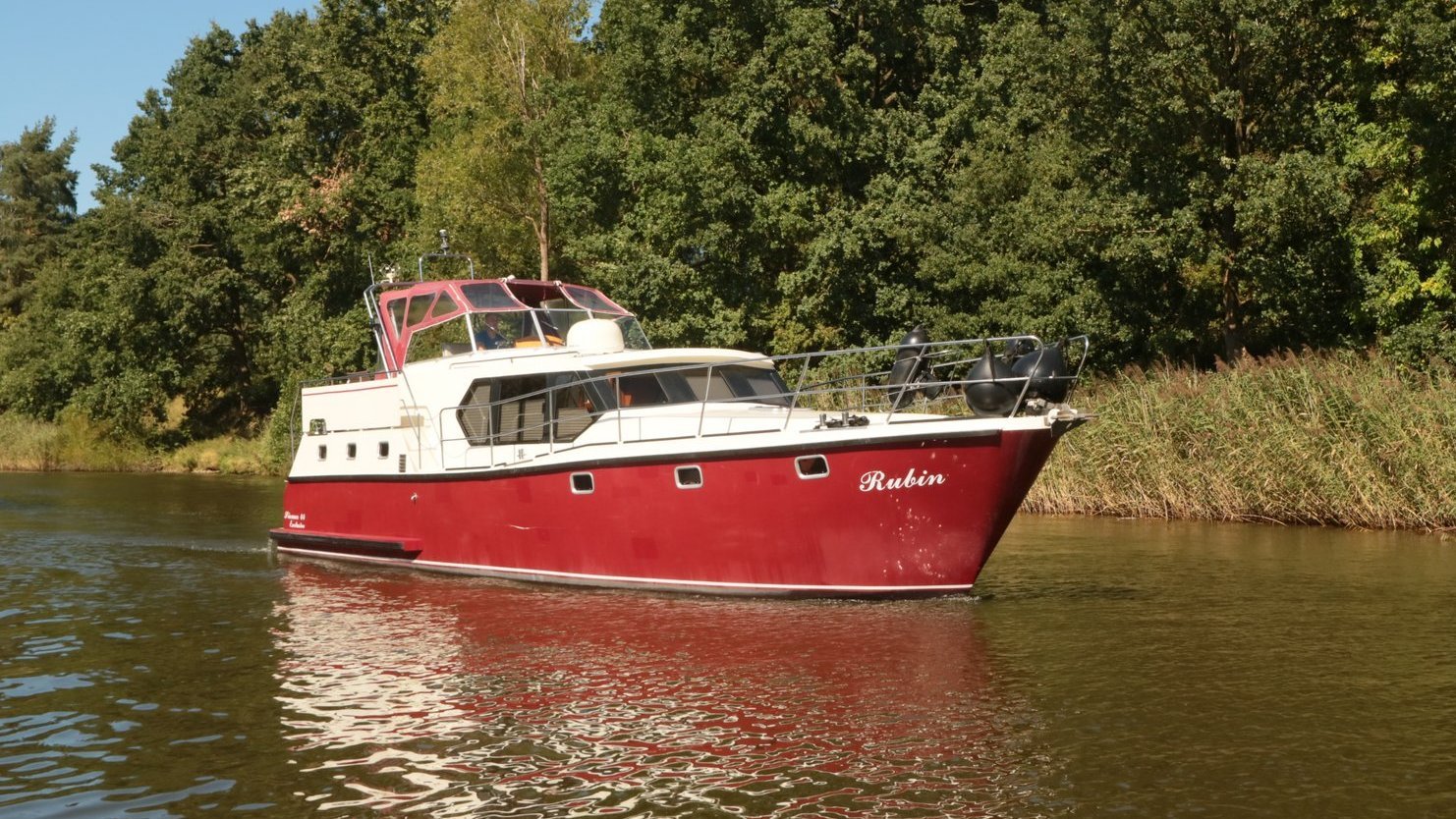 Zur Seite: Komfort-Yachten Komfort-Yachten